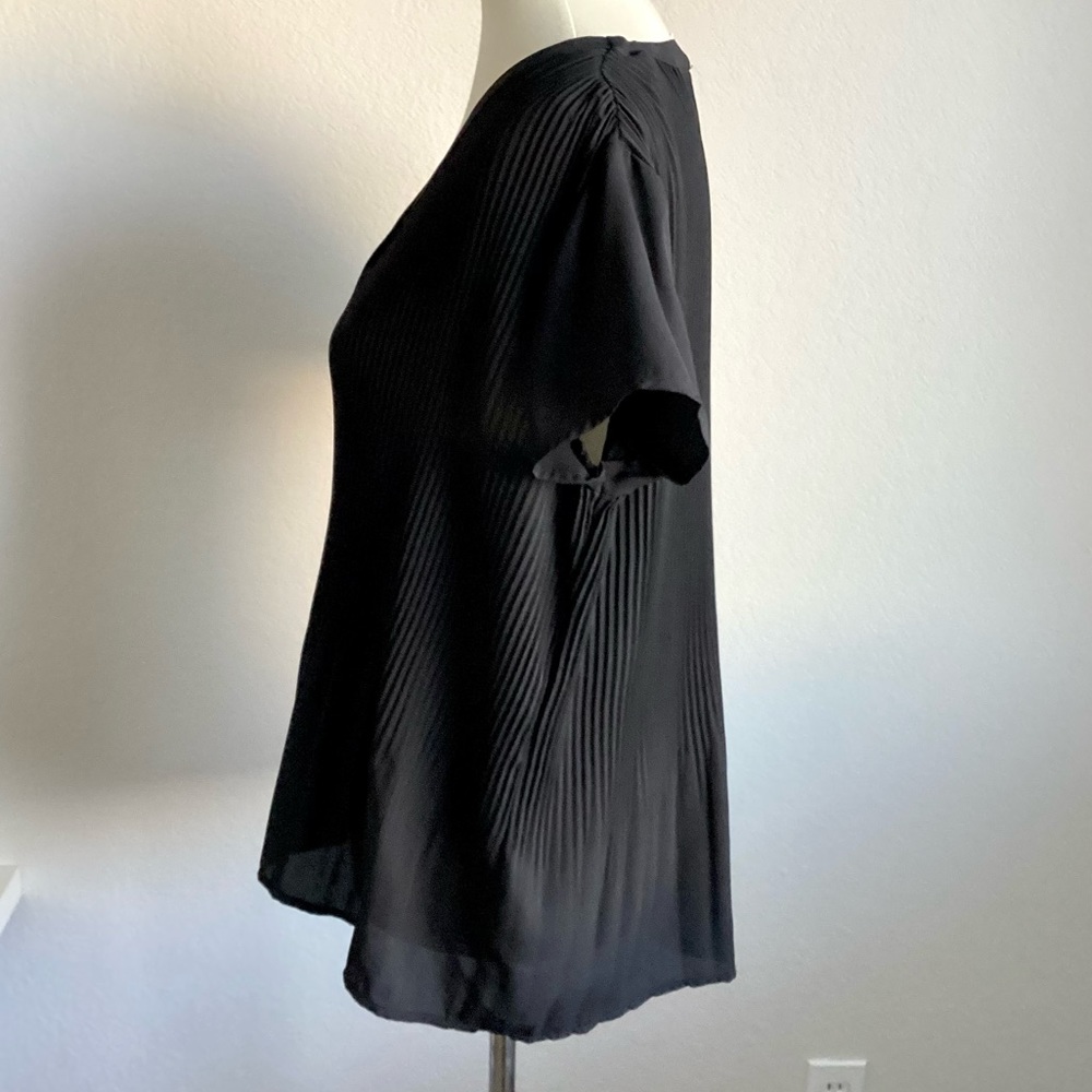 \Pleione\ Plisse Pleated Blouse - Picture 10 of 15